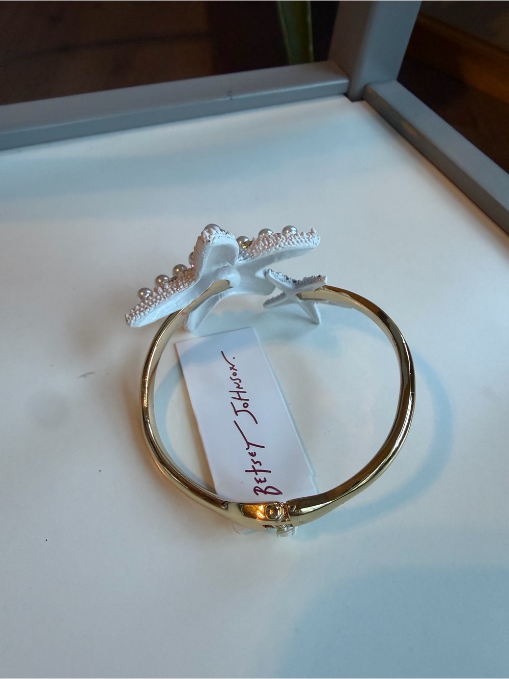 Betsey Johnson Crystal & Pearl Starfish Bracelet - Gold Tone - Picture 4 of 5